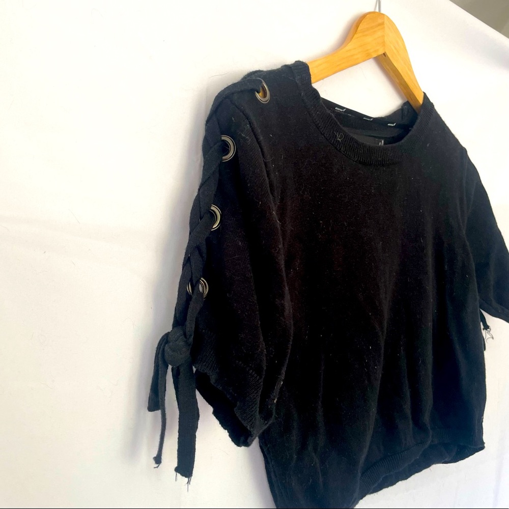 MinkPink Womens XS Black Crop Sweater w Braided Sleeves